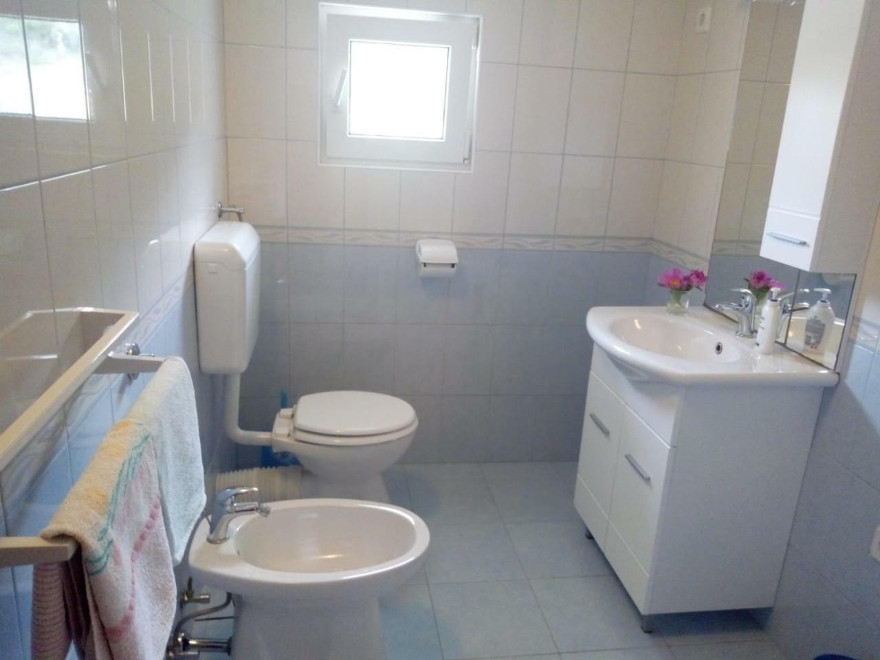 Apartment Zalo Donje Selo na Šolti Eksteriør bilde