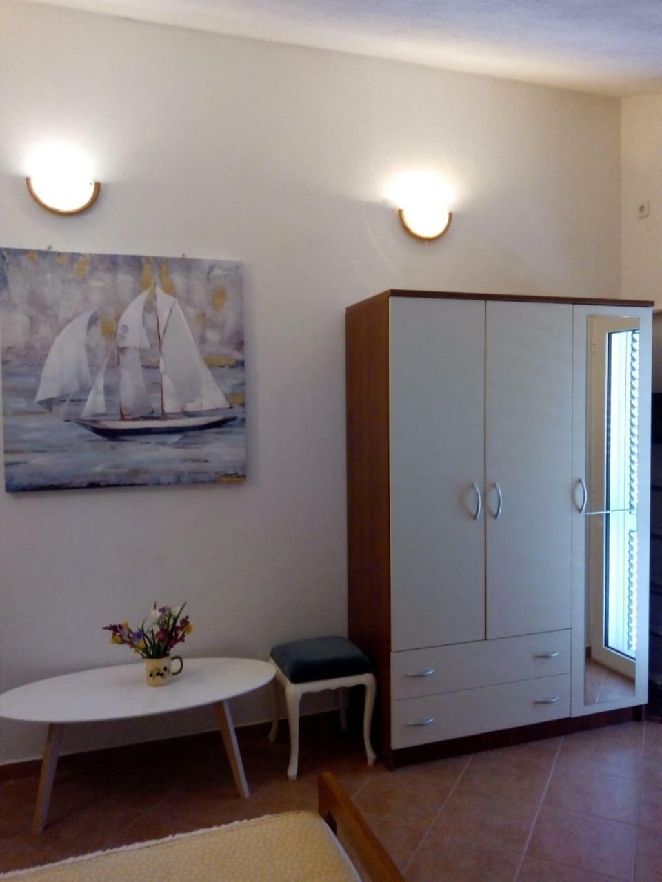 Apartment Zalo Donje Selo na Šolti Eksteriør bilde