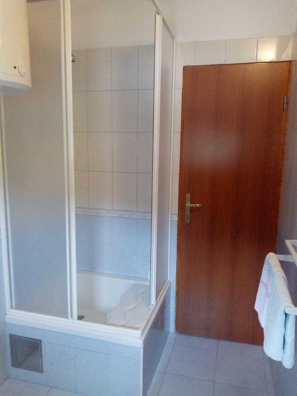 Apartment Zalo Donje Selo na Šolti Eksteriør bilde